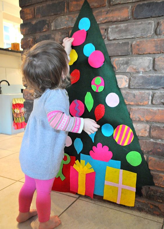 Pomul de Crăciun pe perete