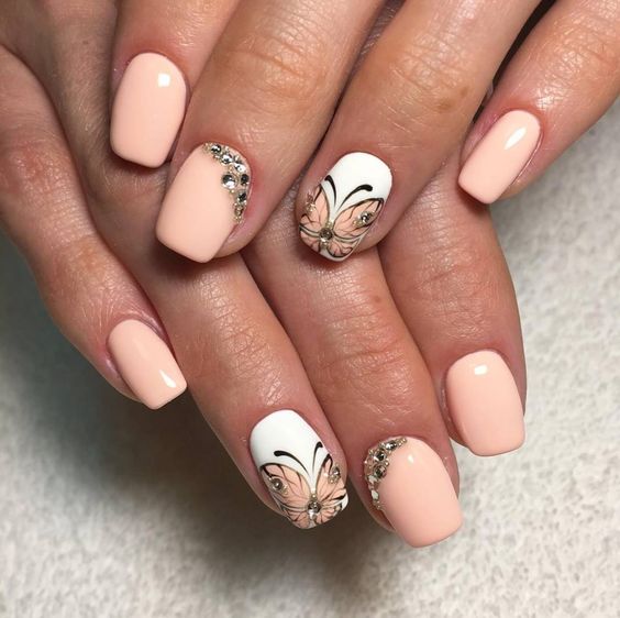 Butterflies on the nails