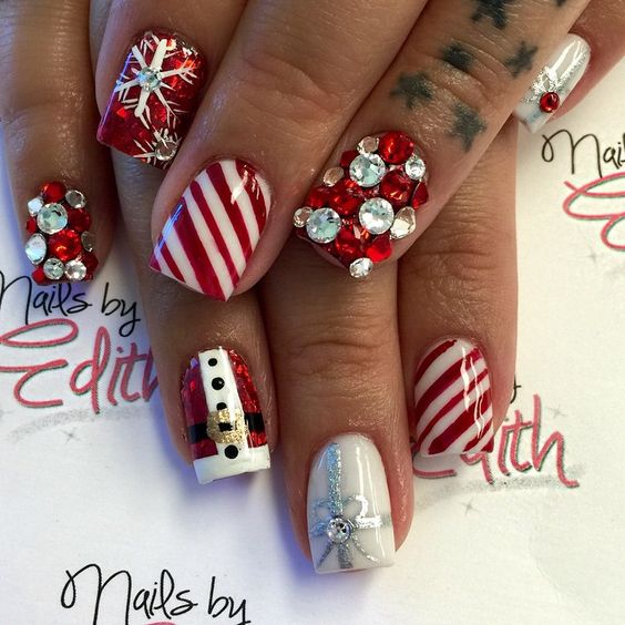 New Year's drawings on the nails
