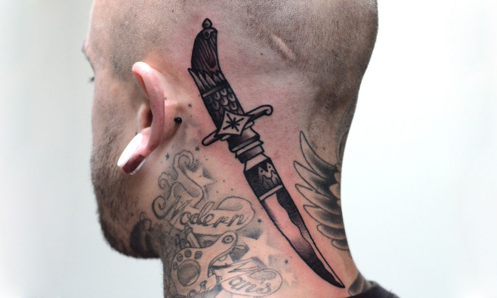 tatuaj masculin